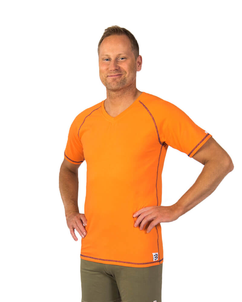 b-light-organic-sportswear-t-shirt-devadara-vibrant-orange-1